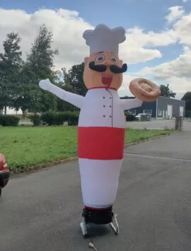 mascotte gonflable dynamique pizzaiolo